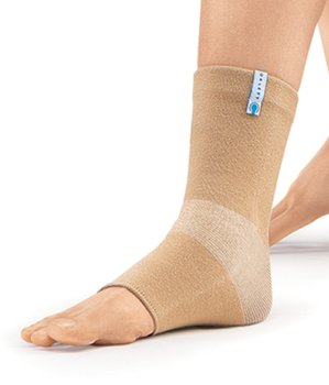 Эластичный бандаж на голеностопный сустав MAN-101